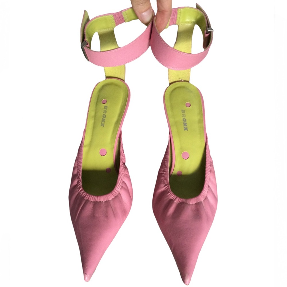 Bronx Pointy Toe Elasticized Kitten Heel Pumps Ankle Strap Pink